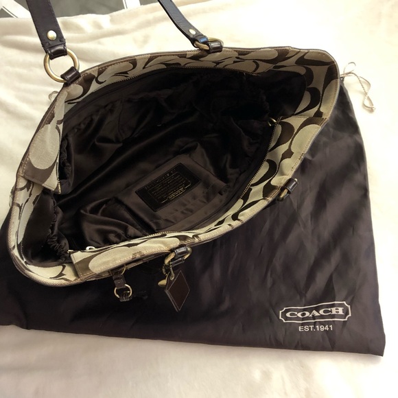 Coach Signature Stripe Large tote - Picture 4 of 8